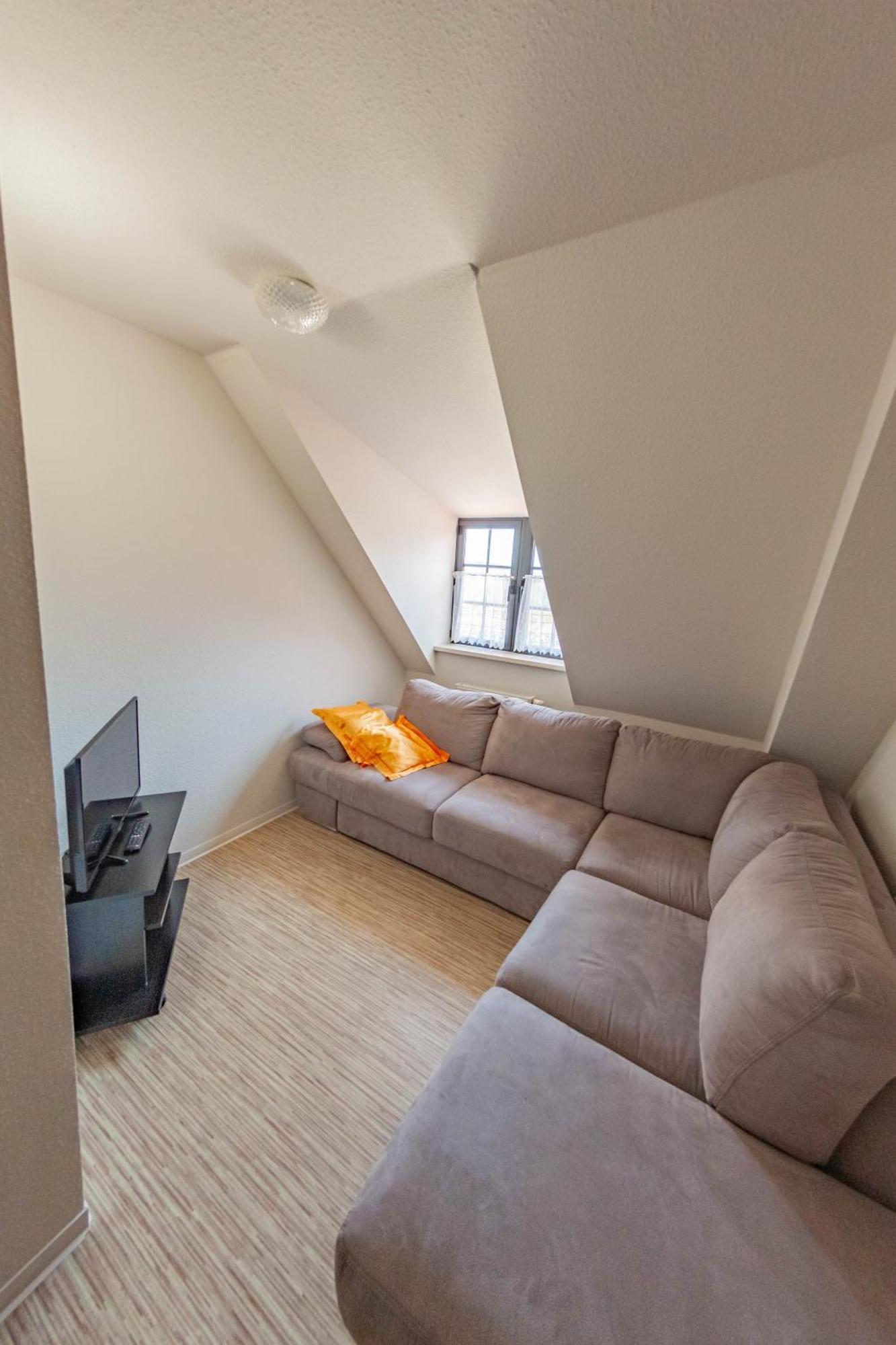 West Hotel An Der Saechsischen Weinstrasse Radebeul Δωμάτιο φωτογραφία